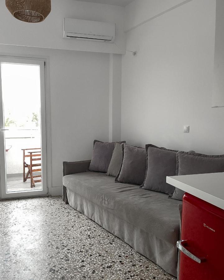 Tiki Beach Studios Nea Makri Luaran gambar